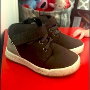 Toddler size 5 boots